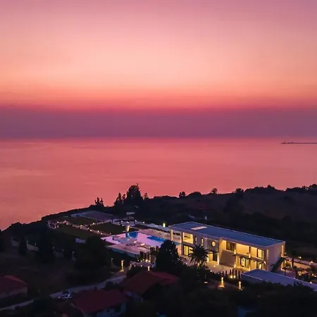 Koucla Chalkidiki Villa *